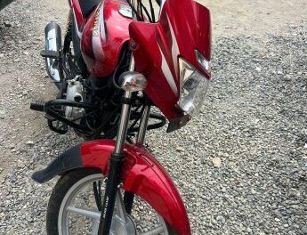 Autoridades recuperan motocicleta que había sido robada en Los Botados