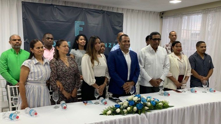 Conforman entidad para ayudar a jóvenes a elegir sus carreras en San Cristóbal