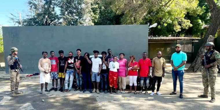Ejército detiene 65 haitianos indocumentados en Valverde y Montecristi