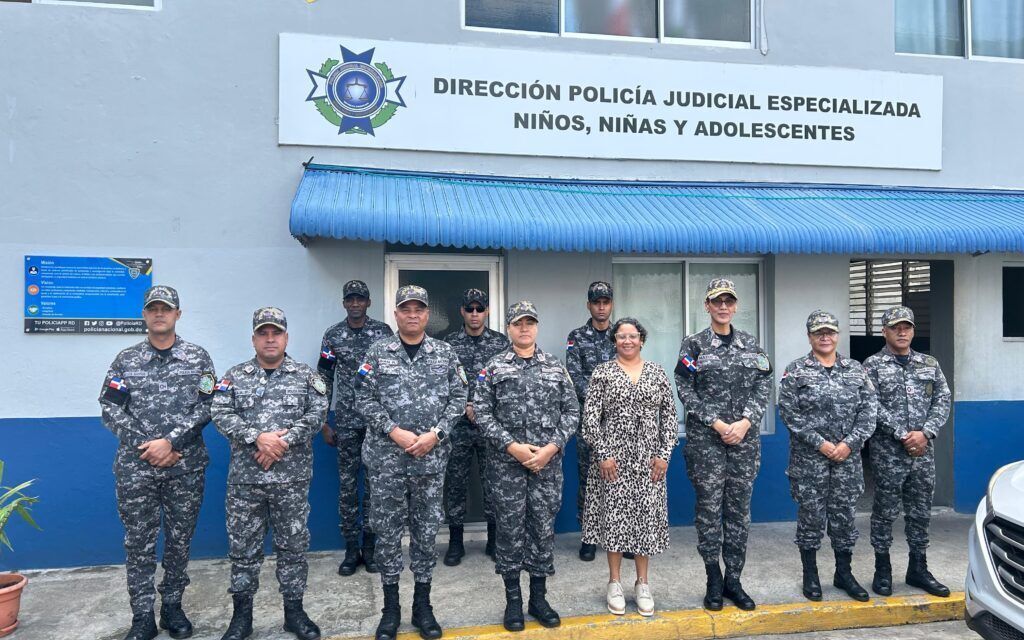 Policía Nacional impulsa la prevención del delito con reunión estratégica y charla educativa