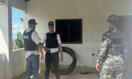 Policía Nacional remite a la justicia a tres hombres por ataque a la vivienda de la vicealcaldesa de San José de Las Matas