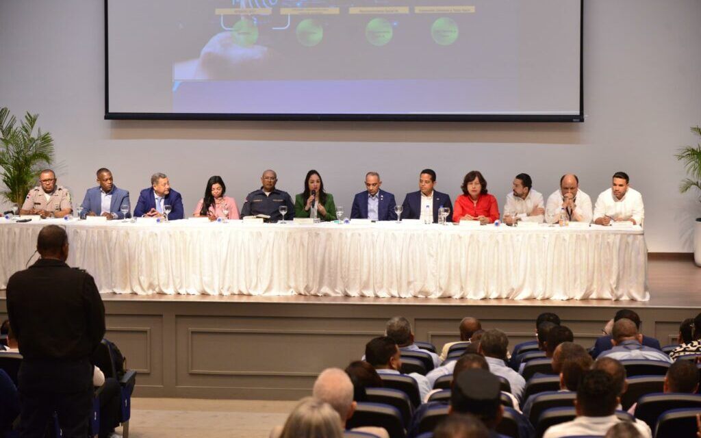 Interior y Policía y PN buscan apoyo gobiernos locales para reforzar seguridad ciudadana en municipios