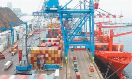 Incertidumbre comercial, inflación y alza intereses impactarían economía