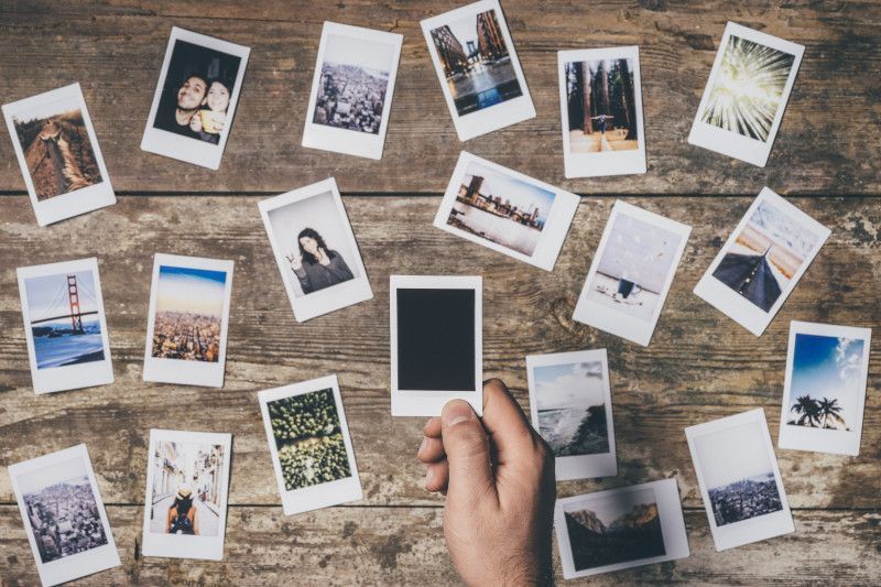 «Debí tirar más fotos»: el duelo según la canción del momento