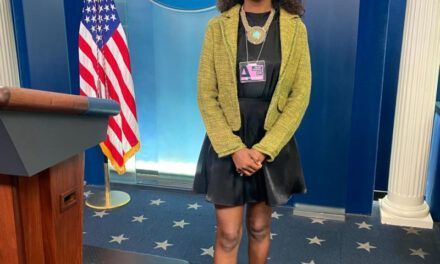 Carolina Pichardo: la periodista que le sacó partido a la timidez refugiándose en los estudios
