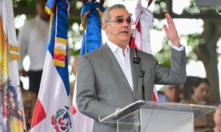 Presidente Abinader asegura que el país “está listo” ante crisis en Haití