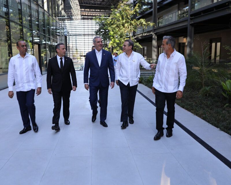 Gobierno entrega Palacio de Justicia de Santo Domingo Este al Poder Judicial
