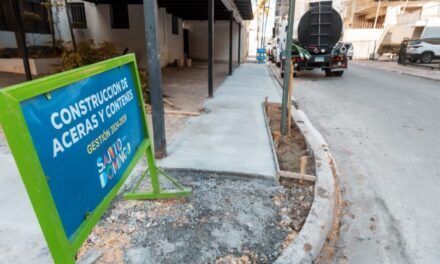 Alcaldía del DN continúa construcción de aceras y contenes en Serrallés y Mata Hambre