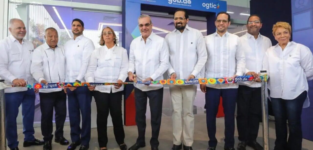 Presidente Abinader inaugura nuevo Punto GOB en San Cristóbal