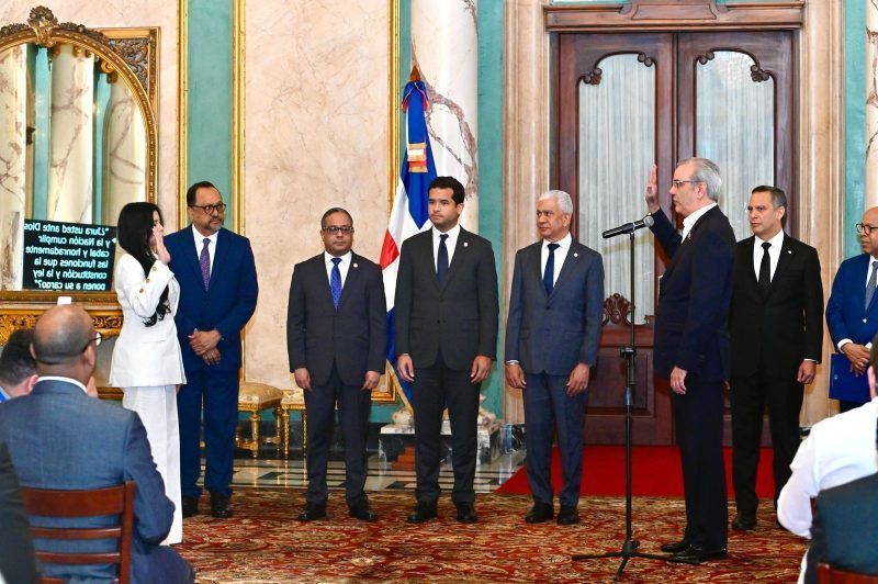 Yeni Berenice es juramentada como la nueva titular de la PGR; anuncian procuradores adjuntos