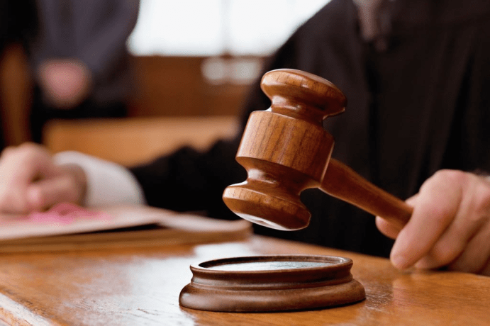 Aplazan juicio de fondo contra hombre acusado de asesinar expareja en Santiago
