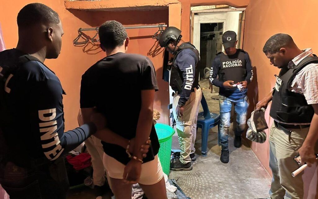 Policía Nacional y Ministerio Público capturan a “Bobito” y ocupan distintos tipos de drogas en Villa Hermosa