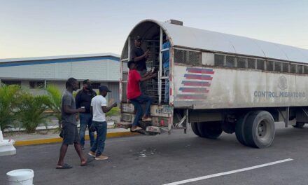 La DGM capacita agentes migratorios en gestión de riesgos y primeros auxilios