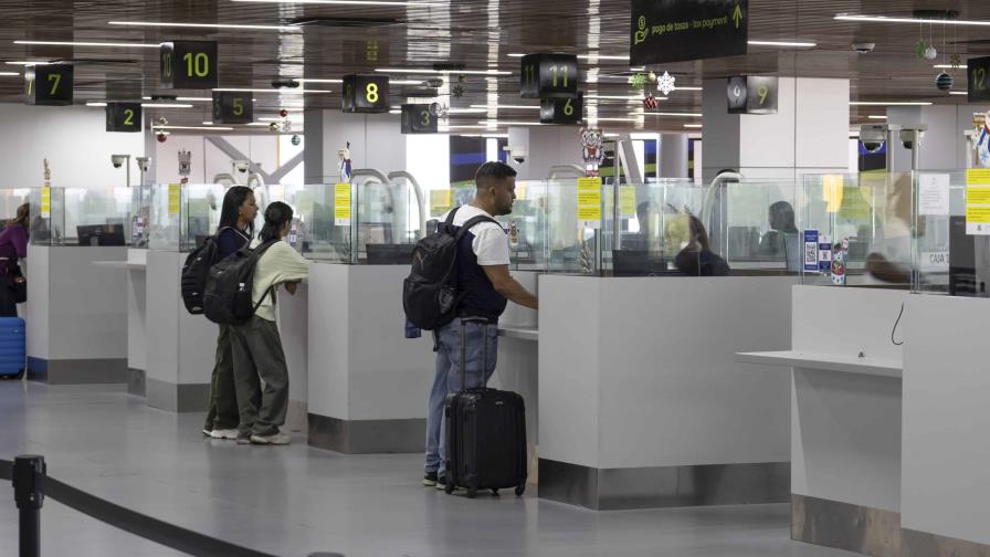 Gobierno refuerza formación en ciberseguridad y migración para DNI, DNCD y DGM