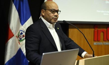 DGII utilizará la Inteligencia Artificial para detectar “anomalías”, dice director Luis Valdez Veras