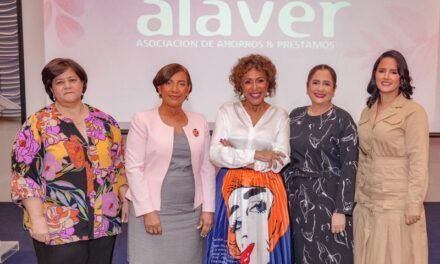 Alaver destaca impacto de la mujer en la economía