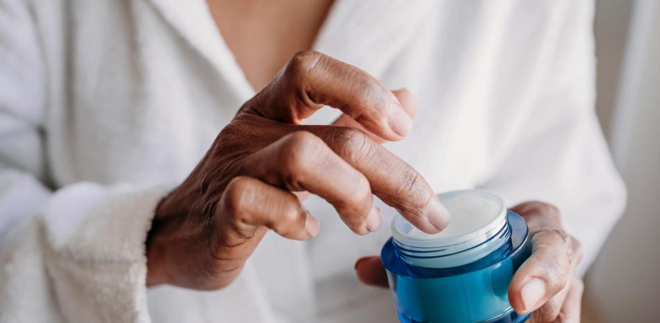 Ordenan retiro de productos cosméticos de marca La Roche-Posay (L’Oréal) por contaminación