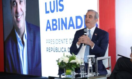 Abinader asegura que en lugar de una reforma fiscal su Gobierno ha optado por una mayor eficiencia