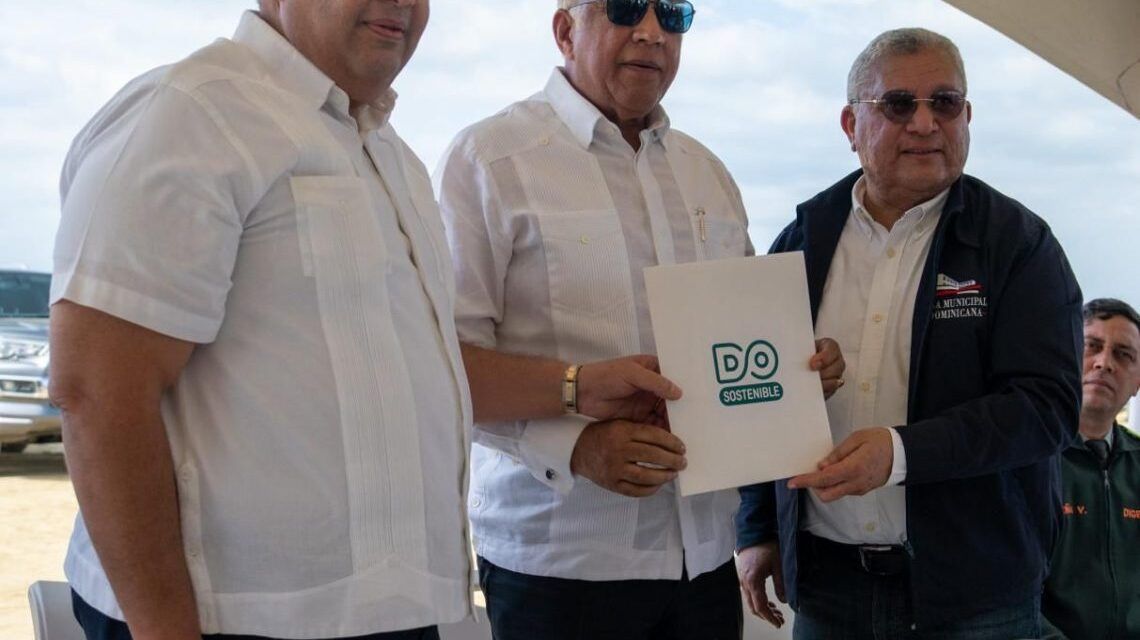 Andrés Bautista dice que Moca se encamina al cierre definitivo del vertedero municipal