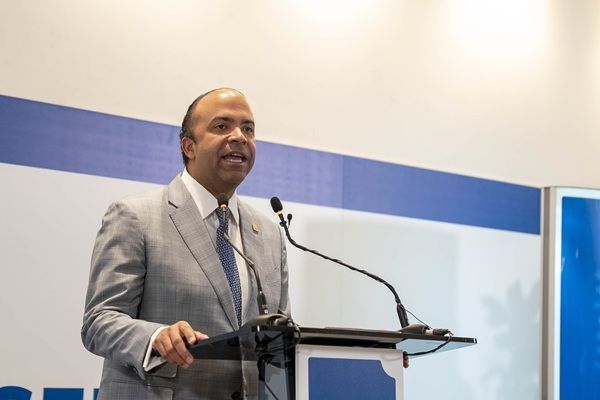 Banreservas inicia feria inmobiliaria en España con tasa fija de 10% a siete años