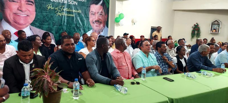 Rubén Darío Hernández gana apoyo rumbo a la Dirección Central de la FP en SDN