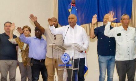 Senador Julito Fulcar juramenta comisiones de trabajo para elaboración del Plan Estratégico de Desarrollo Sostenible de Peravia