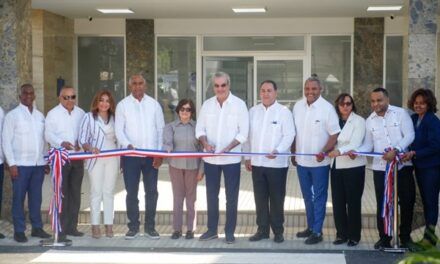 Senador Julito Fulcar solicita tomógrafo para el Hospital Nuestra Señora de Regla y el presidente Abinader accede