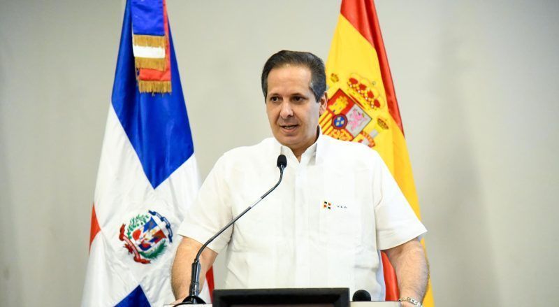 Víctor Atallah destaca importancia de prevención en Enfermedad Renal Crónica de Origen no Tradicional