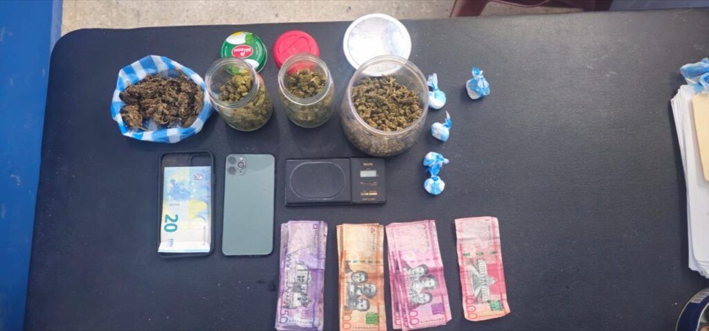 DINTEL ocupa drogas, dinero en efectivo y otros objetos en SDN