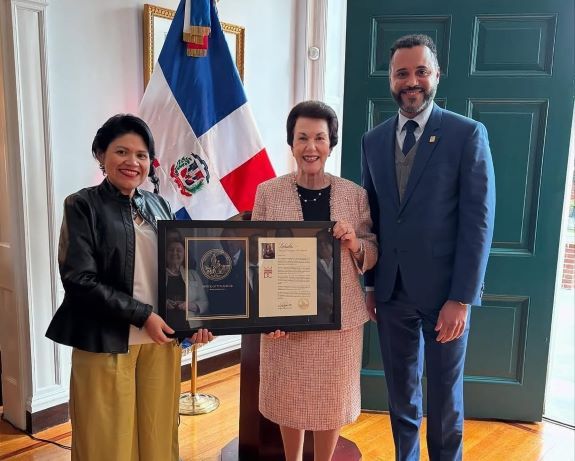 Reconocen labor Sonia Guzmán como Embajadora de RD en EU