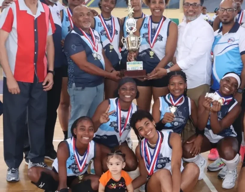 San Cristóbal recupera título de la copa de campeones voleibol superior