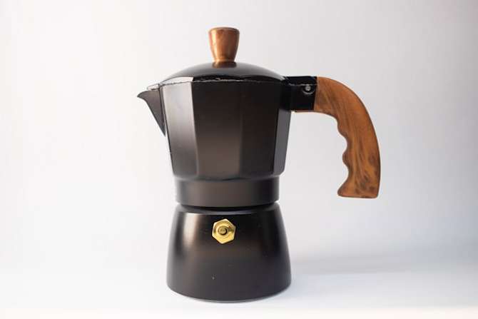 Guía definitiva para elegir hervidores y cafeteras: lo que necesitas saber antes de comprar