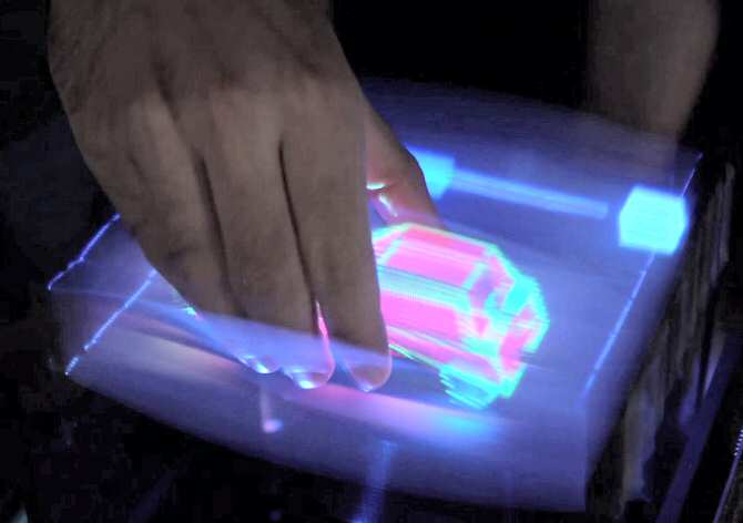 Hologramas que se pueden agarrar y manipular