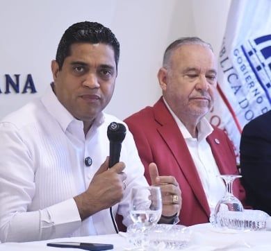 Celebrarán torneo de natación en Santiago