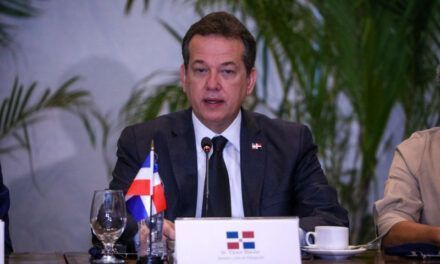 Ito Bisonó favorece coproducción para que los haitianos tengan empleos en su territorio