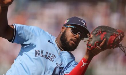 Vladimir Guerrero Jr niega que firmó extensión de contrato con Toronto