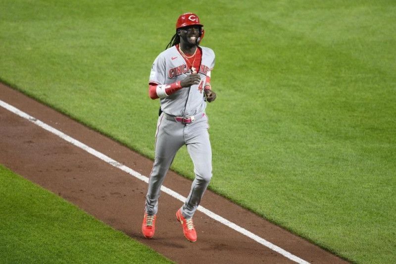 De La Cruz conecta cuadrangular de tres carreras en la victoria de los Rojos sobre los Orioles