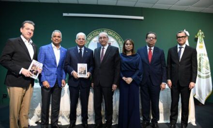 Miguel Guerrero presenta «Balaguer y Bosch: los grandes rivales de nuestra historia reciente”