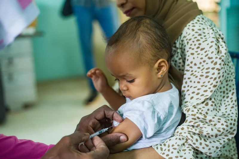 UNICEF hace llamado global a reforzar la confianza en las vacunas y su acceso equitativo
