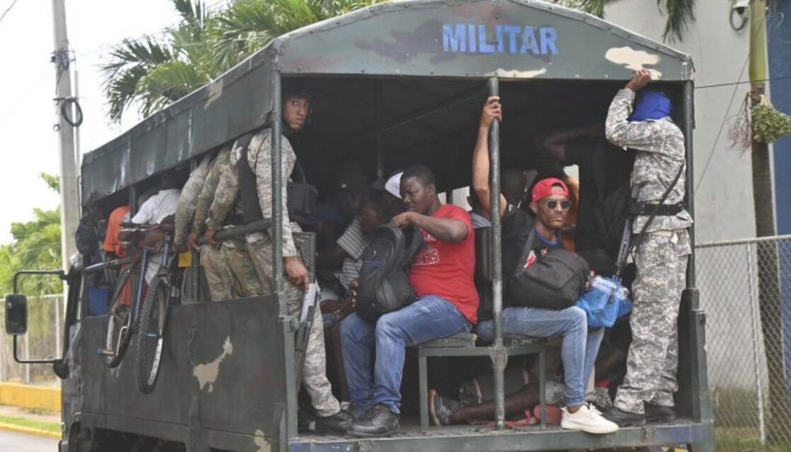 Migración dispone 400 plazas de agentes para arrestar ilegales