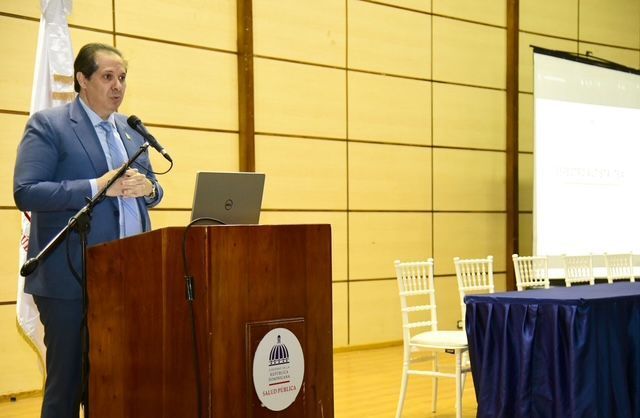 Ministro de Salud destaca necesidad de reducir brechas para detección temprana de autismo