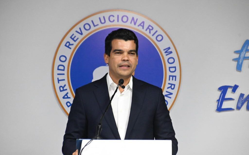 Presentan en Nueva York el equipo político del proyecto presidencial de Wellington Arnaud