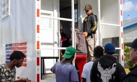 Migración reporta repatriación de 1,339 haitianos ilegales en un día; detiene otros 1,519
