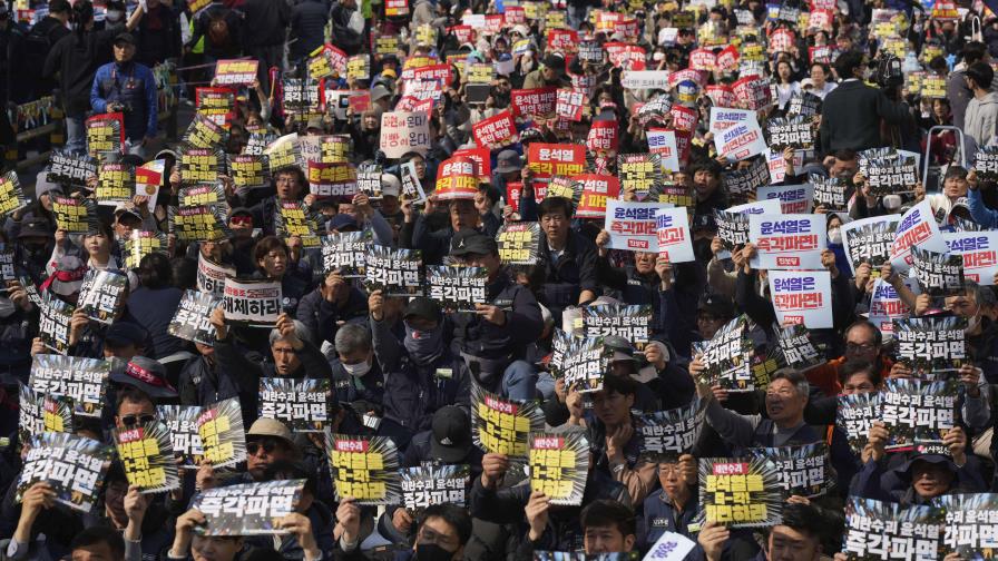 Destituyen al presidente surcoreano Yoon Suk-Yeol por declaración fallida de ley marcial