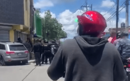 Dos personas resultarían heridas tras ataque a tiros a yipeta en Los Minas