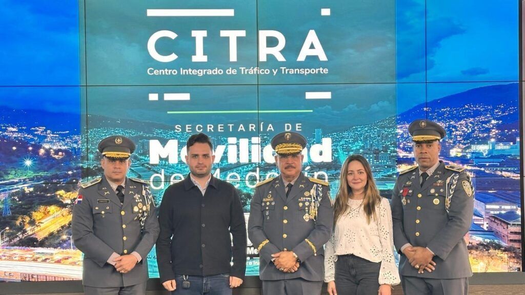 Policía Nacional realiza referenciación internacional sobre modelos efectivos de servicio público policial