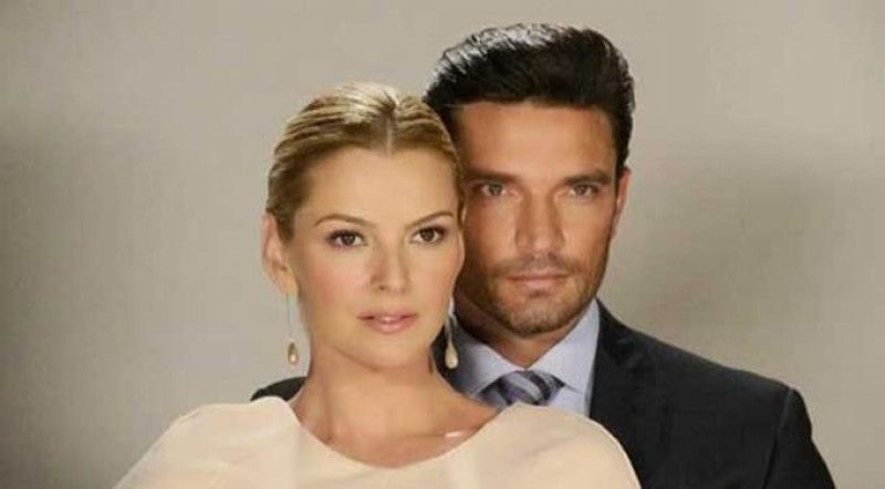 Julián Gil acusa a Marjorie de Sousa de agredirlo físicamente y «destrozar» el matrimonio de Geraldine Bazán y Gabriel Soto