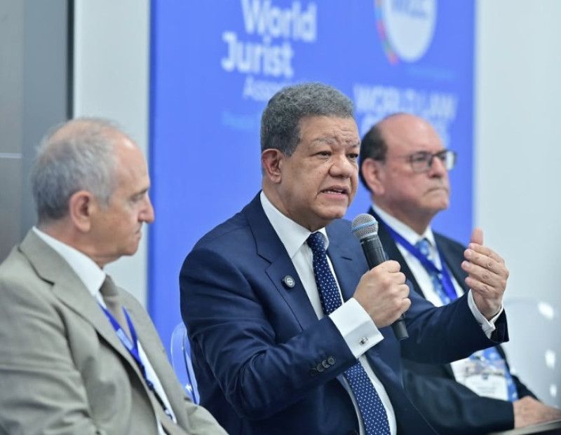 Dirigentes políticos favorecen propuesta de Abinader para tratar tema haitiano
