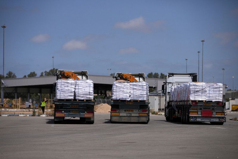 Ayer llegaron a Gaza los primeros camiones con ayuda