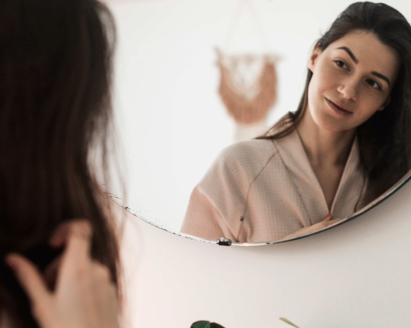 Conozca los beneficios de hablar solo y en voz alta